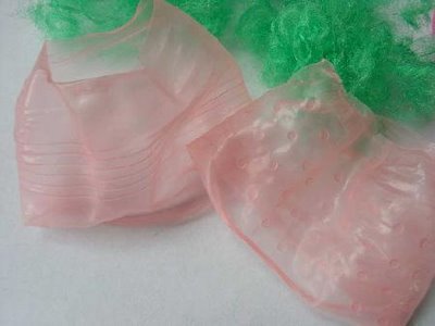 Elástico para o cabelo é feito de camisinha reciclada?
