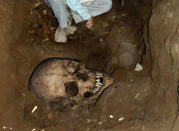 Arqueólogos encontram esqueletos gigantes?