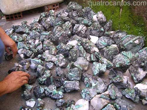 Berilo: alumino silicato